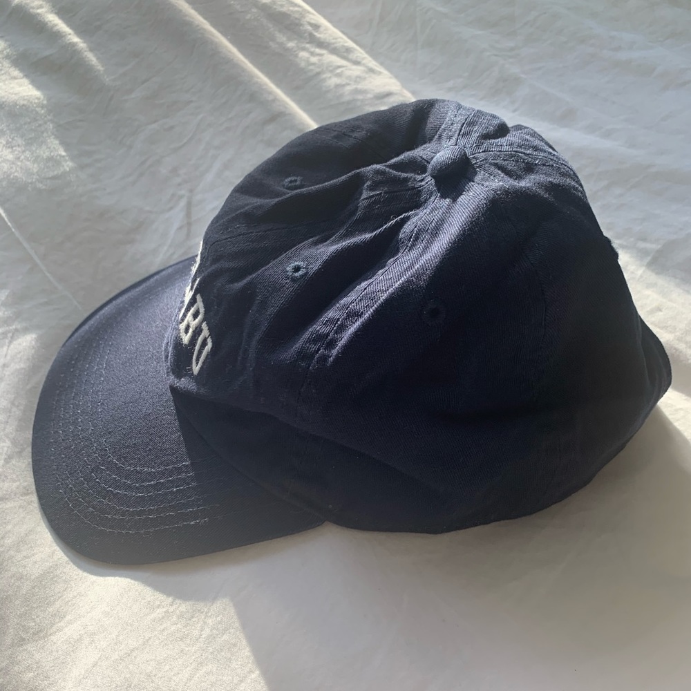 Brandy Melville Malibu Cap - Picture 3 of 4